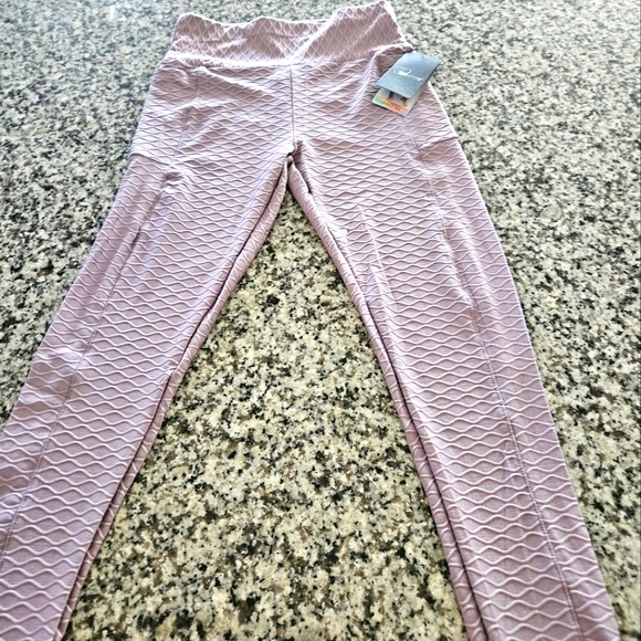 ShoActive Butt Sculpting Leggings. NWT - Picture 11 of 12